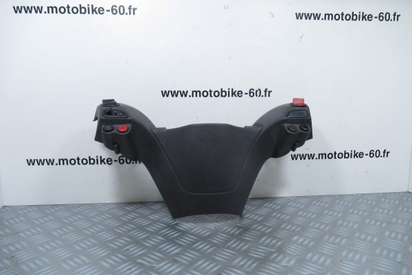 Couvre guidon arriere Piaggio X9 125