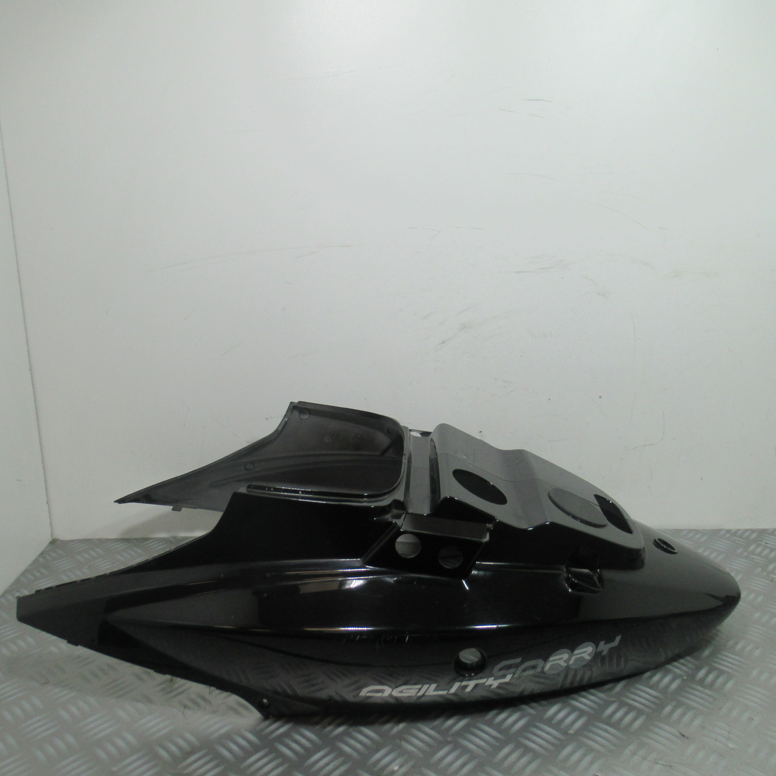 Coque arriere Kymco Agility 50 4t (83600-LCB9-C000-CK) (83500-LCB9-C0000-CK)