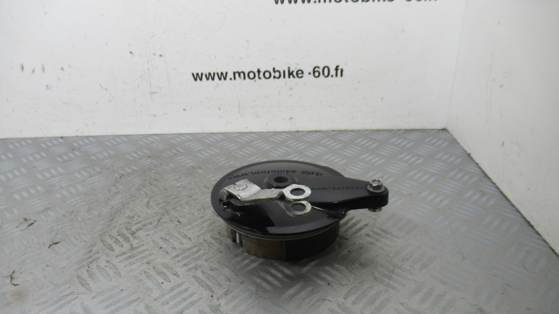 Tambour frein arriere Yamaha YS 125 4t