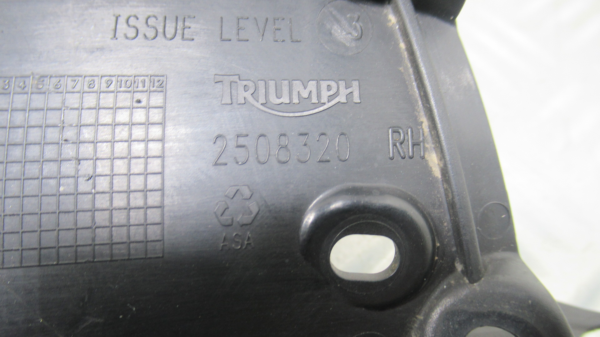 Cache cadre Triumph Street Triple 675 4t (2508320) (2508310)