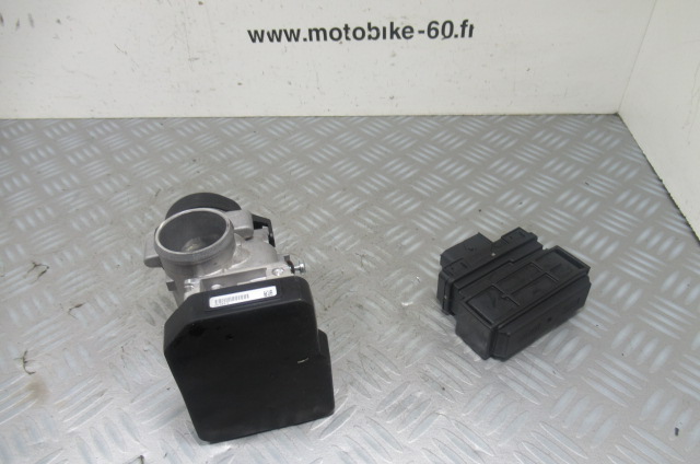Corps injection + boitier keyless Piaggio Beverly 400 4t (38M4G1.H01)
